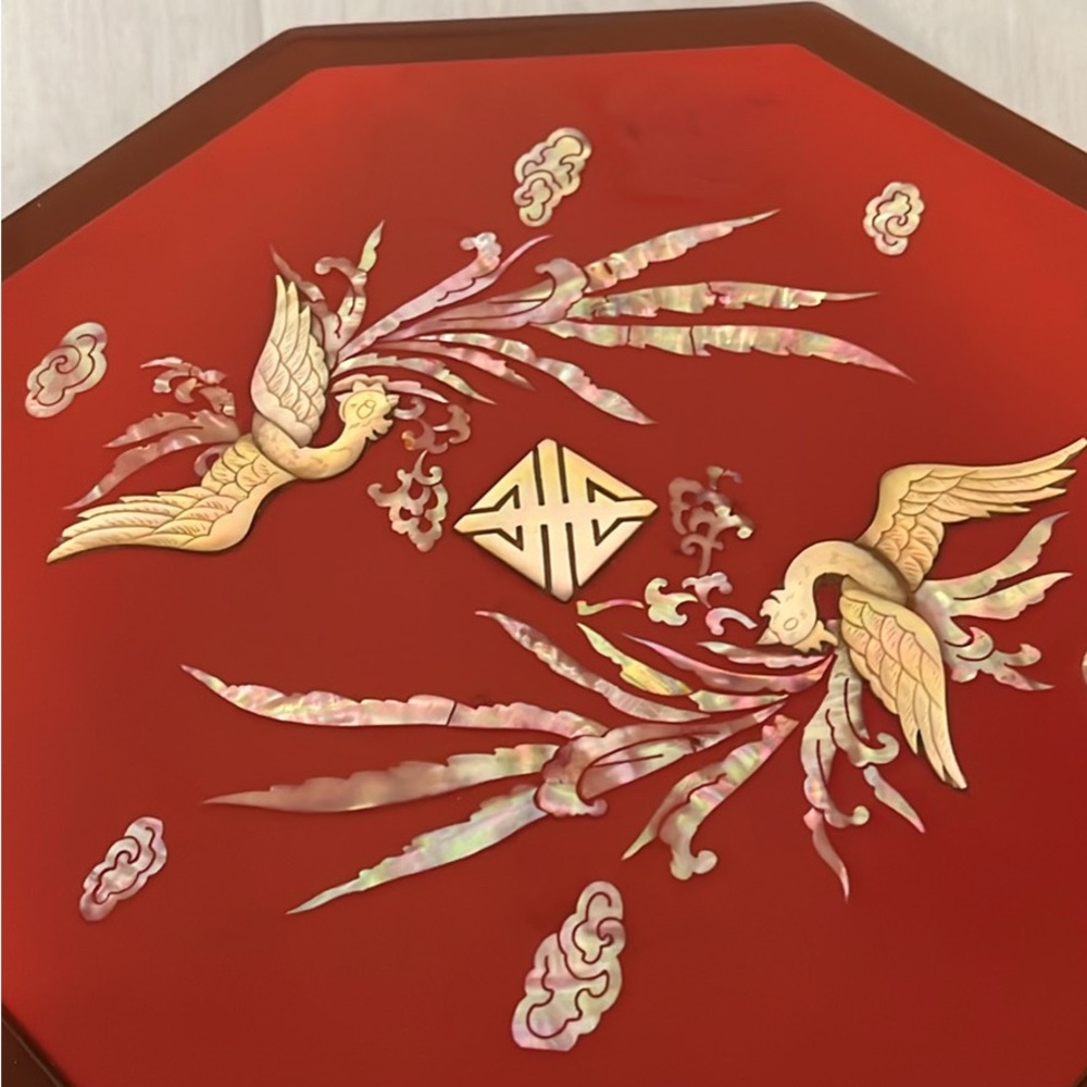 Red Octagonal Decorative Box with Bird Design - Picture 3 of 7